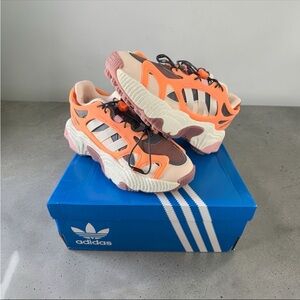 Adidas Roverend Adventure